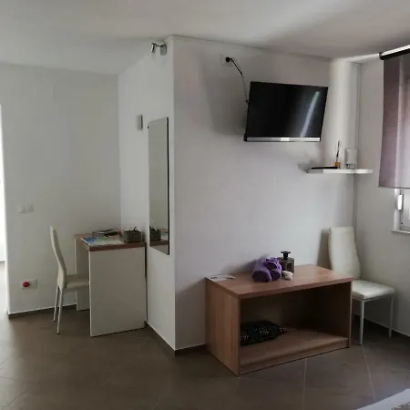 Apartment Rotiroti
