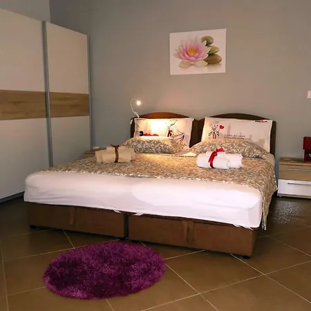 Apartment Rotiroti Zadar
