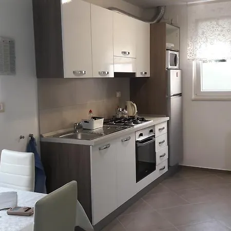 Rotiroti Apartamento *