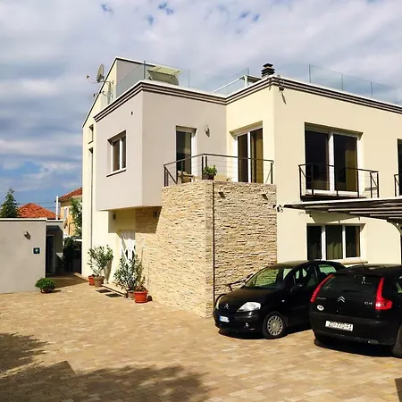 아파트 Rotiroti 자다르